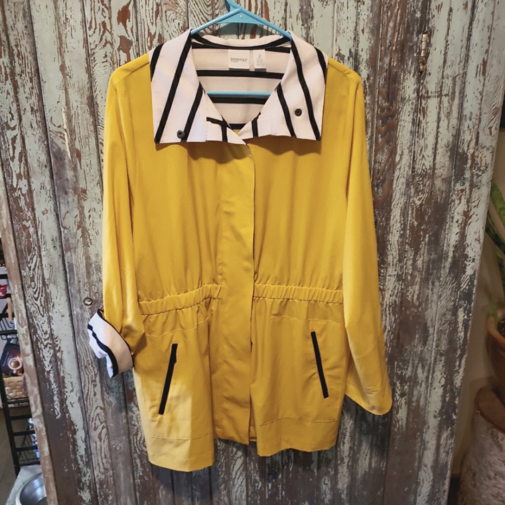 Zenergy Rain Coat Yellow with Navy Accents